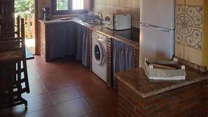 Maison, 3 chambres, accessible aux personnes à mobilité réduite, fumeur | Cuisine privée