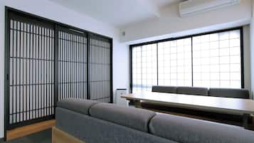套房, 非吸煙房 (with Japanese Western Room/Bunk bed) | 客房內保險箱、隔音、免費無線上網、床單