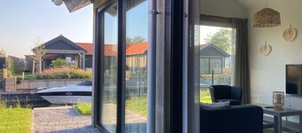 4-person Chalet Albatros by the Water With Parking Space