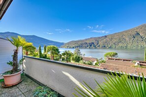 Familieleilighet, flere soverom, 2 bad, ved innsjø (Miralago Lakeview Morcote With Pool) | Overnattingsstedets uteområder