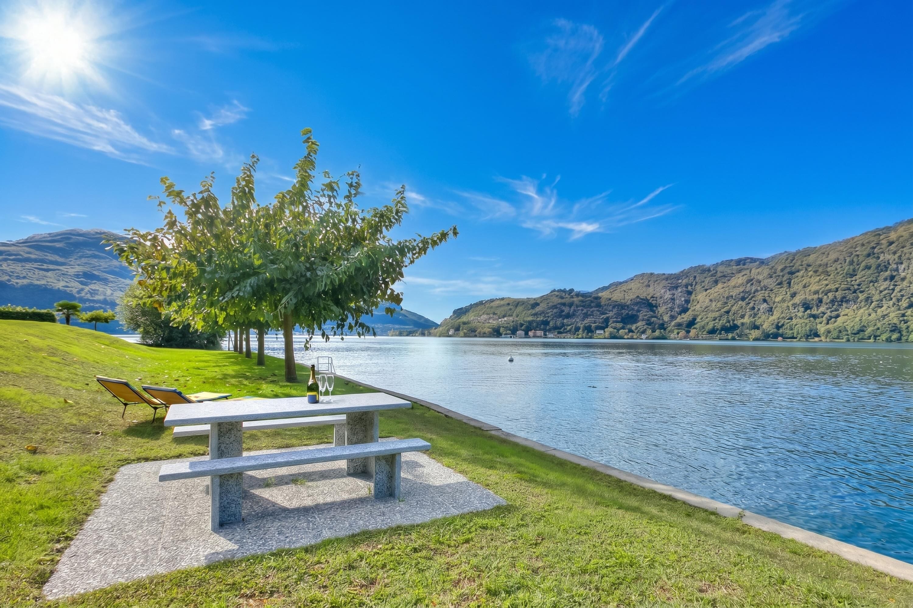 Family Apartment, 2 Bedrooms, 2 Bathrooms, Lakeside (Miralago Lakeview Morcote With Pool) | Outdoor dining