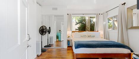 1 slaapkamer, een bureau, gratis wifi, beddengoed