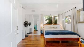 1 chambre, fer et planche Ă repasser, Wi-Fi gratuit, draps fournis