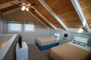 3 chambres, fer et planche à repasser, Wi-Fi, draps fournis