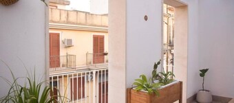 Yllen Rooms (Double Room with Private Bathroom)