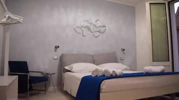 1 Schlafzimmer, Schreibtisch, Reisekinderbett, kostenloses WLAN