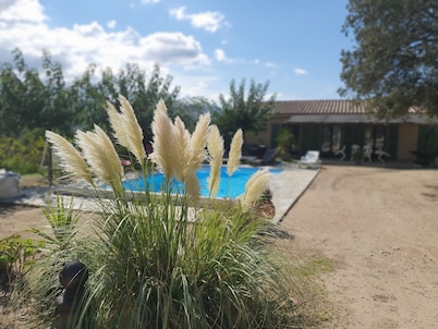 A little paradise! Independent villa-Private heated pool-7 km beach