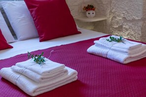 2 chambres, lit de bébé portatif, accès au Wi-Fi (inclus)