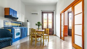 Unclassified image, 5 of 15, button - Cozy Apartment between Politeama and the Port (Palermo)