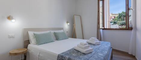 1 chambre, fer et planche Ă repasser, Wi-Fi, draps fournis