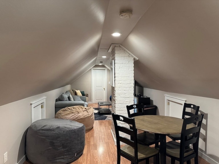 2-story Getaway W/ Game Room · 5 Min To Nyc Train - Staten Island, NY