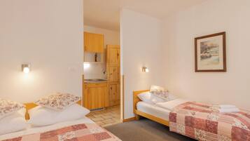 Studio Suite Standar, pemandangan resor | 1 kamar tidur, brankas, dan Wi-Fi gratis