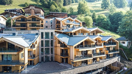 Front of property. AlpenParks Residence Glemmrise Viehhofen