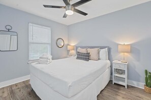 5 Schlafzimmer, Bügeleisen/Bügelbrett, Internetzugang, Bettwäsche