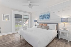 5 bedrooms, iron/ironing board, Internet, bed sheets