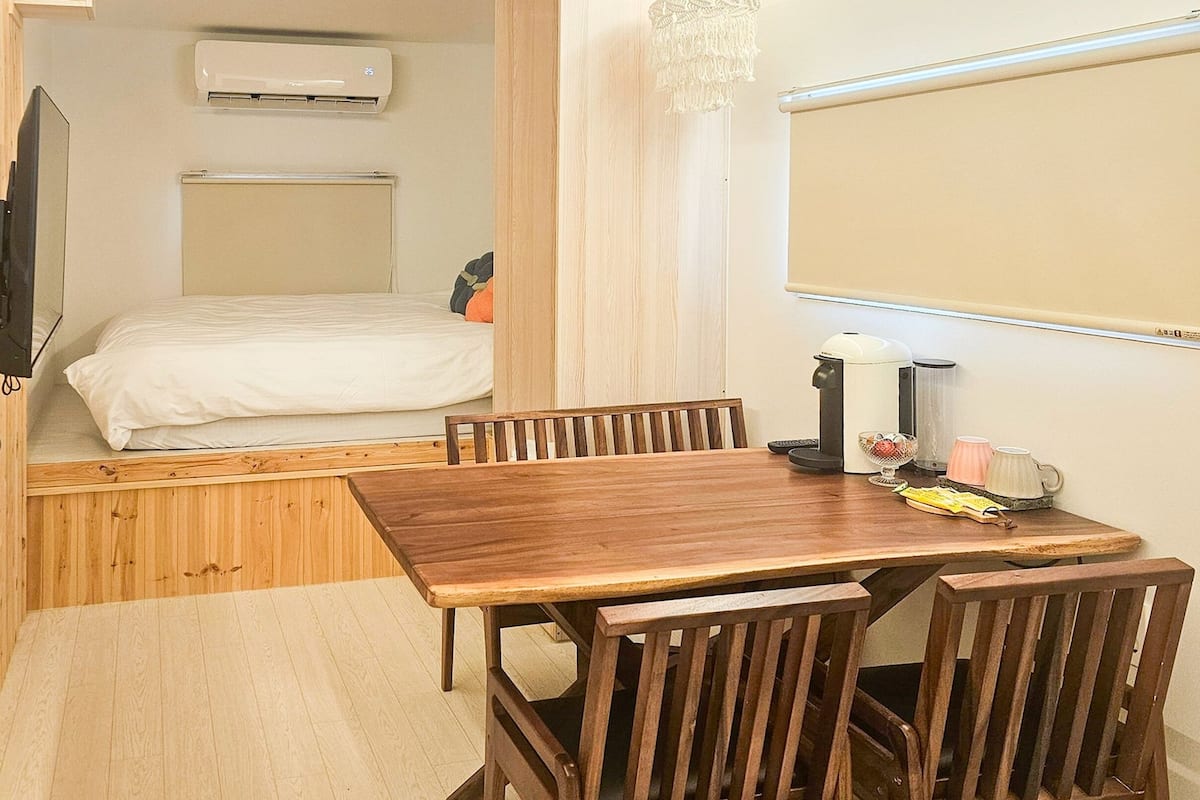 Basic Room, 1 Bedroom (Stay Eden 6 (Caravan)) | 3 bedrooms, free WiFi