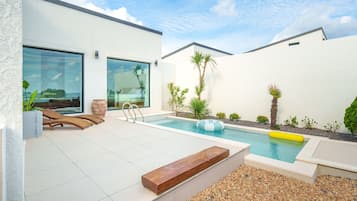 Basic Room, 2 Bedrooms (stayeden 3(Pet-friendly/extra charge)) | 3 bedrooms, free WiFi