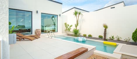 Basic Room, 2 Bedrooms (stayeden 3(Pet-friendly/extra charge)) | 3 bedrooms, free WiFi