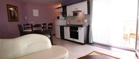 Apartment (Ferienwohnung 30 m zur Adria (KRKDOB0) | Private kitchen