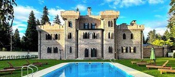 The Castle / Your unique way of retreat