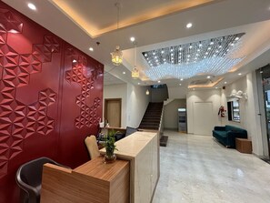 Reception - Hotel Satsang Grand (Varanasi)
