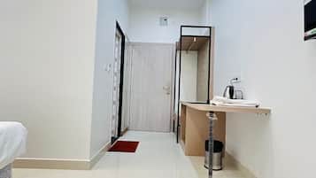 Quarto luxo | Escrivaninha, quartos à prova de som, Wi-Fi de cortesia