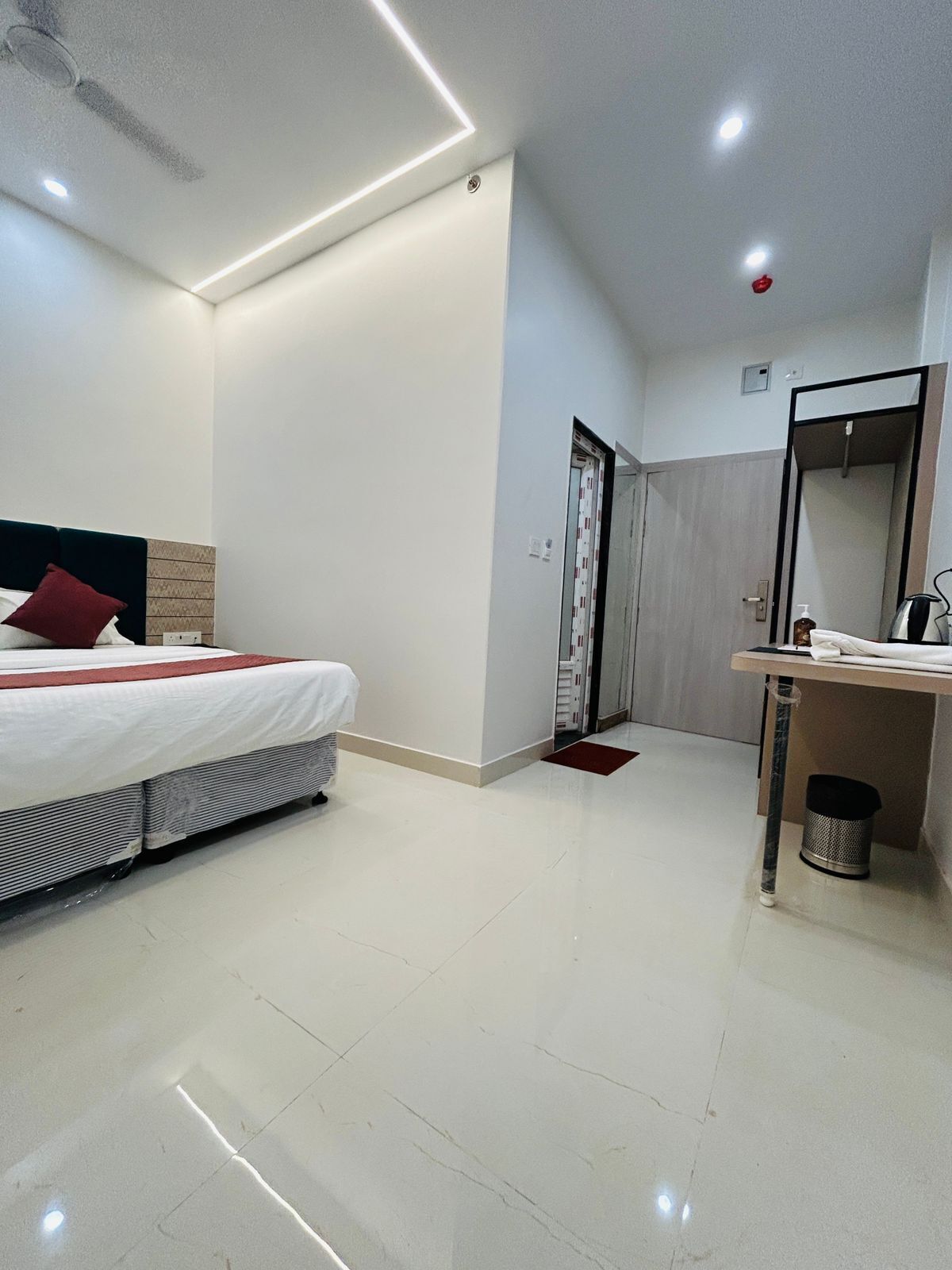 デラックス ルーム | デスク、防音設備、WiFi (無料)