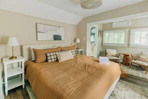 3 bedrooms, iron/ironing board, travel crib, WiFi - The Country Cottage (Hershey)