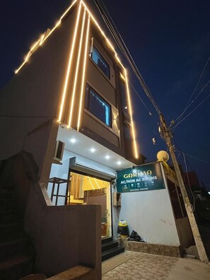 Façade de l’hébergement