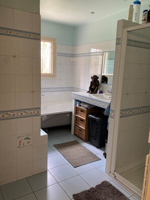 Bathroom - Chambre au Calme - Absolute calm (LINDRY)