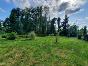 Property grounds - Chambre au Calme - Absolute calm (LINDRY)