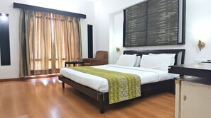 デラックス ルーム | デスク、ノートパソコ ン用作業スペース、WiFi (無料)