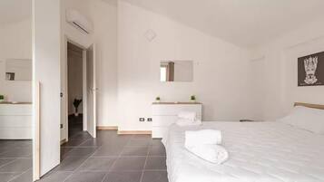 Apartment, 3 Schlafzimmer, Balkon, Bergblick | 3 Schlafzimmer, Bügeleisen/Bügelbrett, kostenloses WLAN