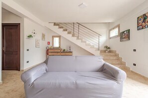 Living area -  Home Sweet Home (Monreale)