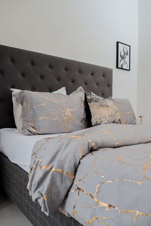 1 chambre, fer et planche à repasser, Wi-Fi, literie fournie