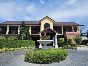 Front of property - Cottage Pine Rayong (Rayong)