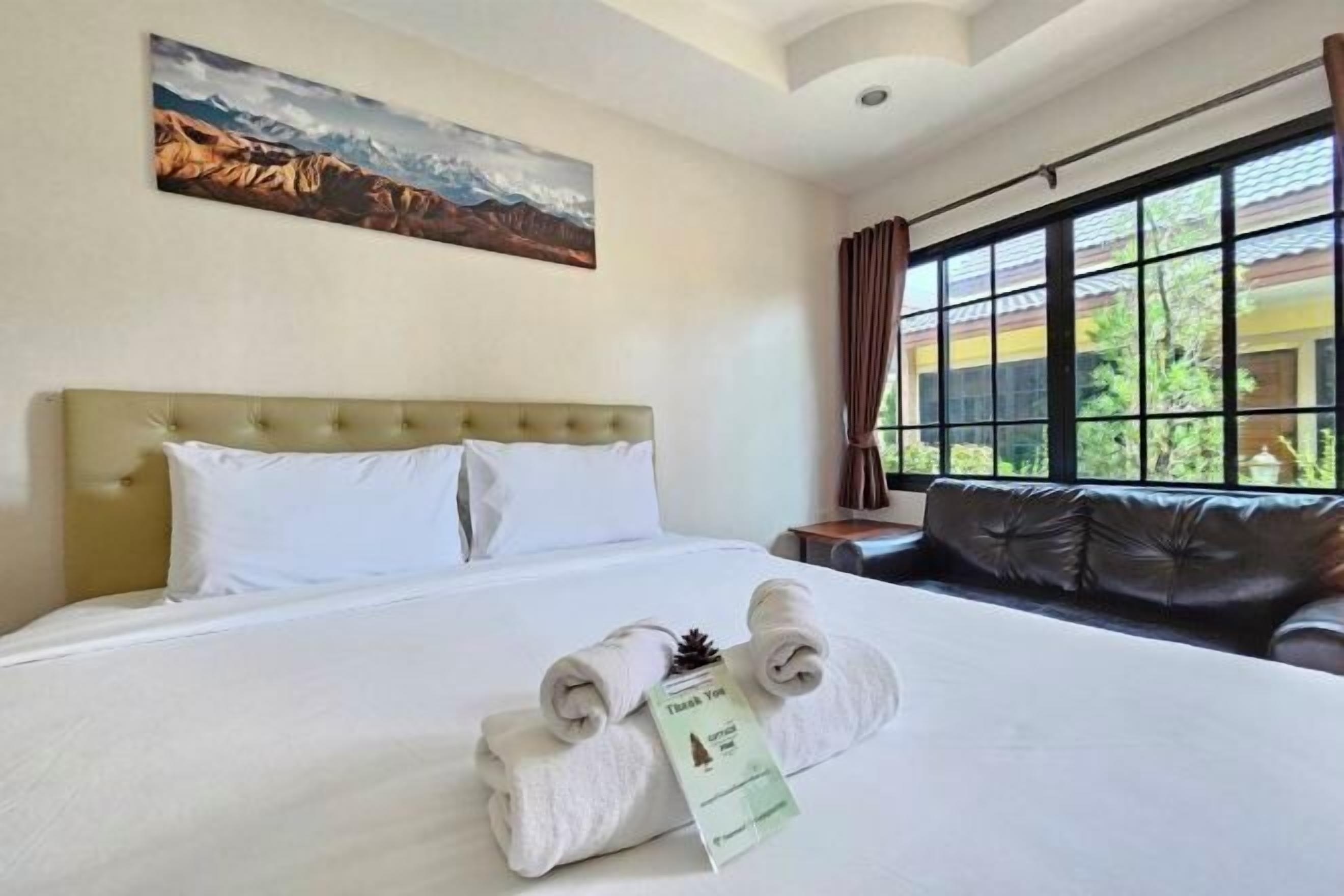 Free WiFi, bed sheets