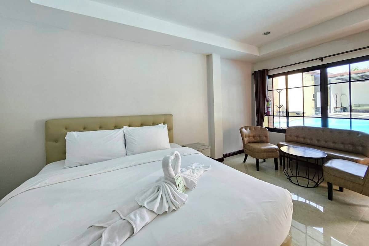 Single Room, Pool View | 1 bedroom, free WiFi, bed sheets