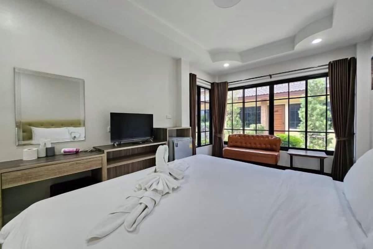 1 bedroom, free WiFi, bed sheets