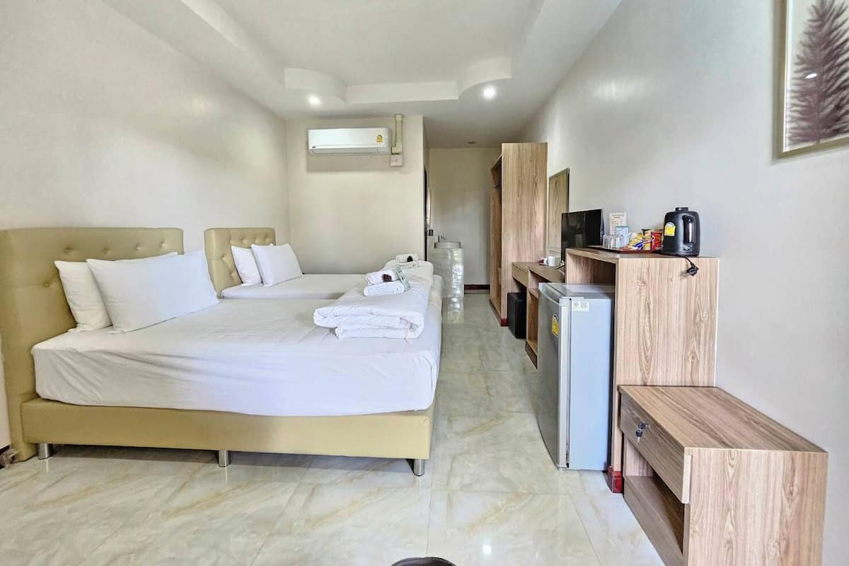 Twin Room, Garden View | 1 bedroom, free WiFi, bed sheets