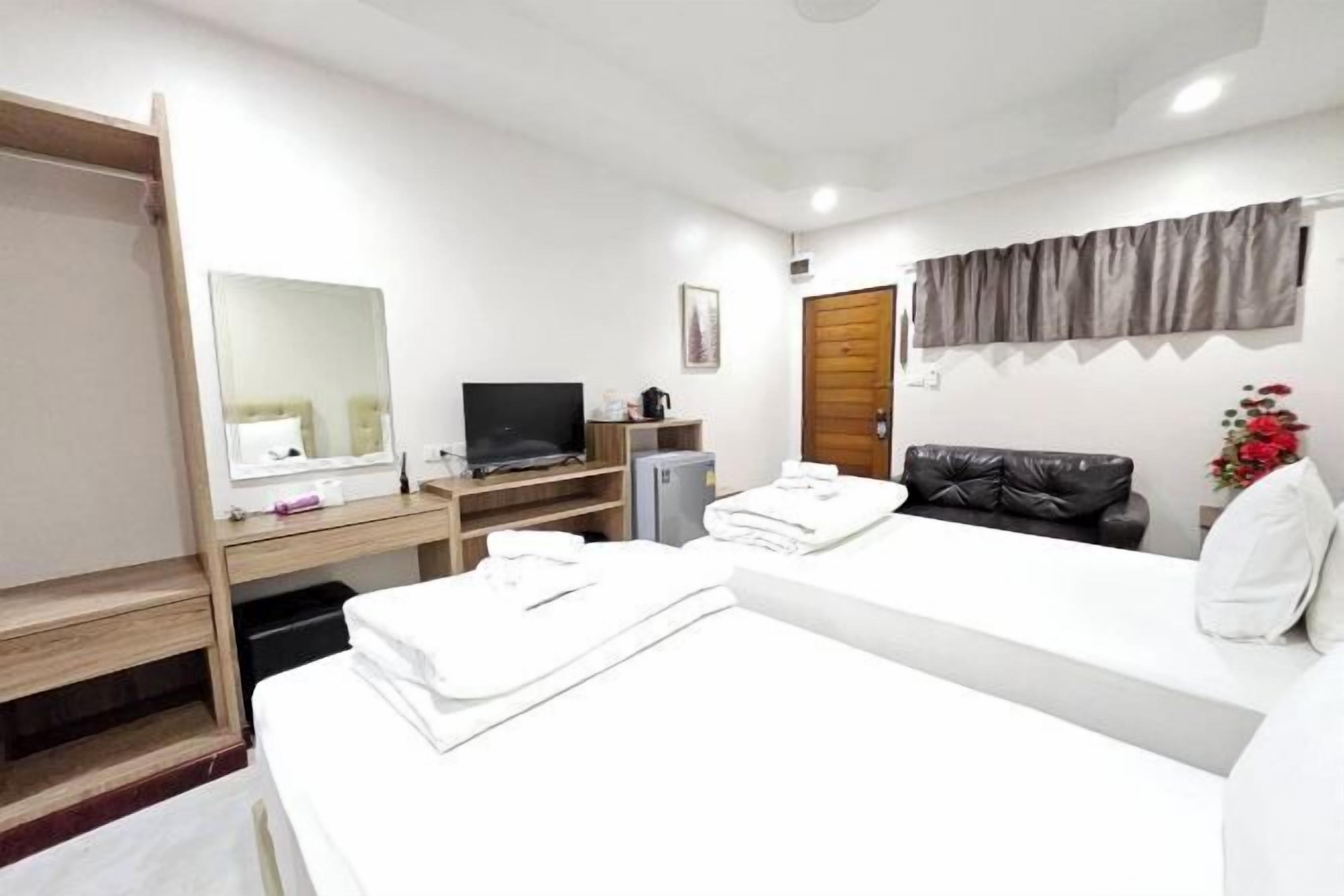 Free WiFi, bed sheets