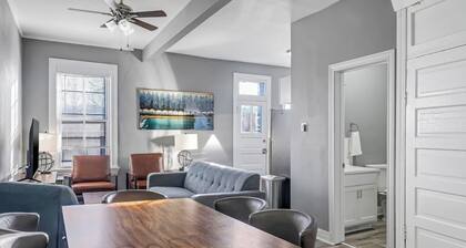 Beautiful, Rehabbed Unit in Shaw Community 4228a