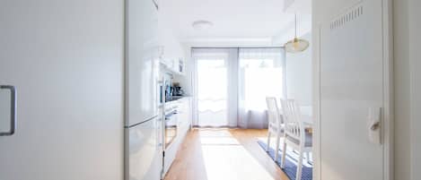 Luxe appartement | Woonruimte | Een 42-inch ledtelevisie met kabelzenders
