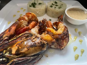 Restaurant - PARTICULAR DESTINY SUITES (Douala)
