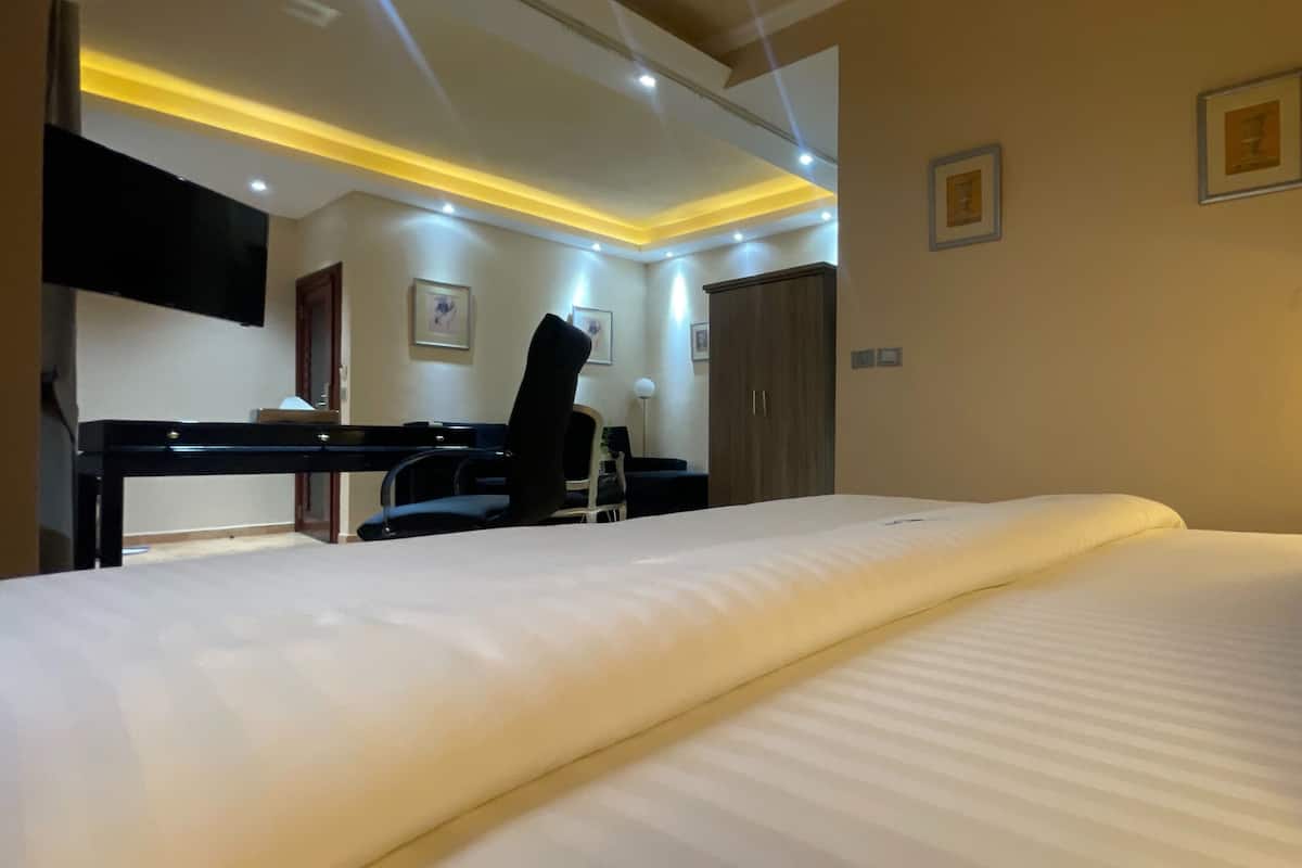 Junior Suite, Balcony, City View | 1 bedroom, premium bedding, down comforters, Tempur-Pedic beds
