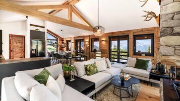 Chalet (3 Bedrooms) | Floor plan