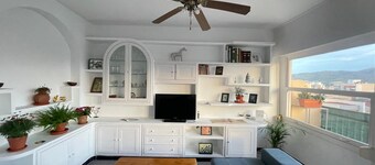 Spacious 3-bedroom apartment in awesome El Campello with WiFi