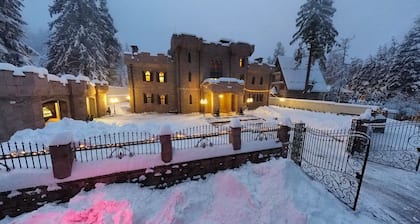 The Castle - Your unique way of retreat