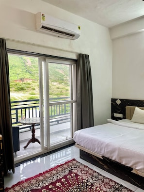 Premium Room, Mountain View | Mountain view - Mount villa Udaipur (Udaipur)