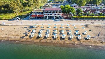 Private beach, sun-loungers, beach umbrellas, beach towels
